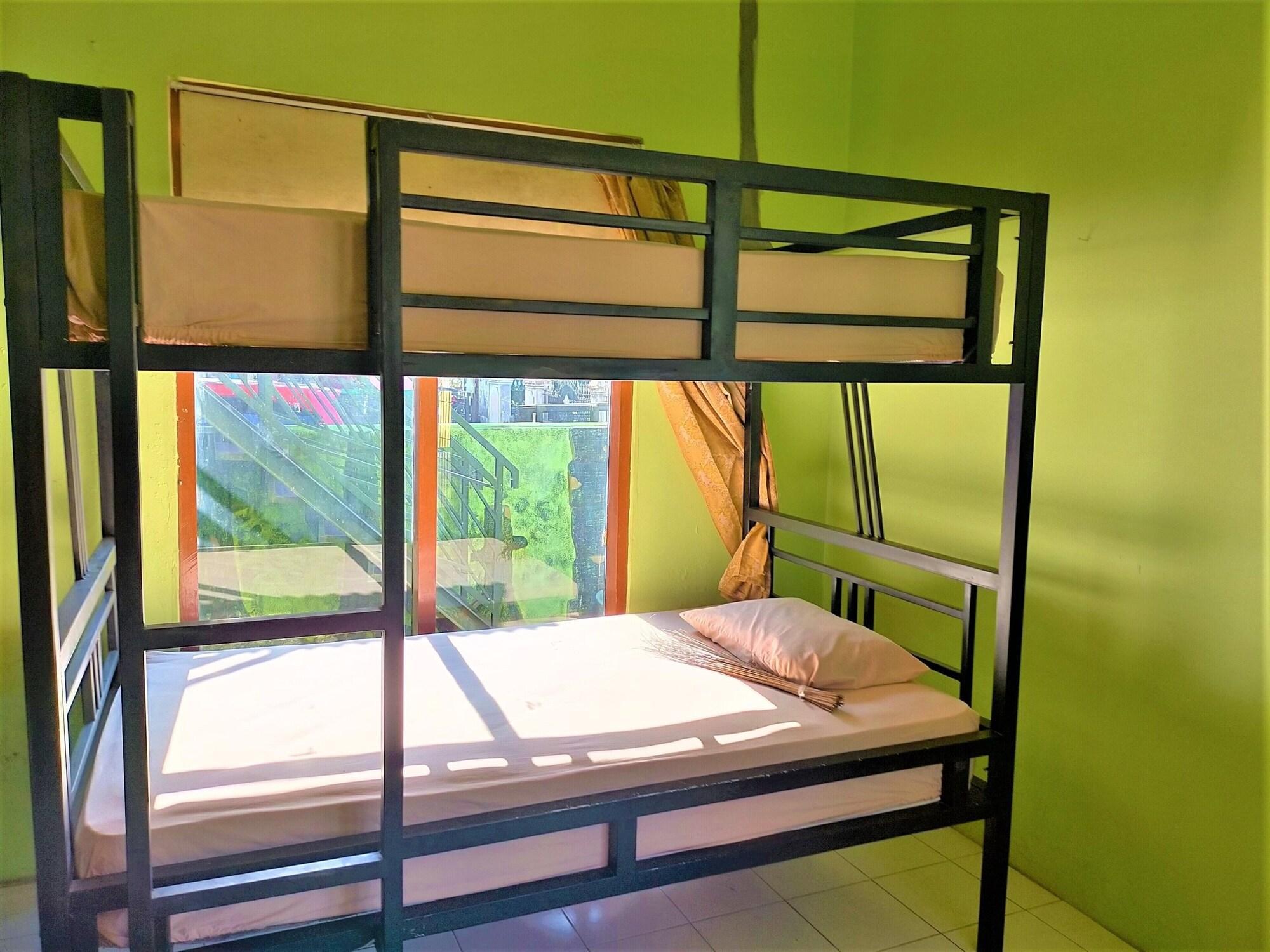 Gandrung City Hostel Banyuwangi  Esterno foto