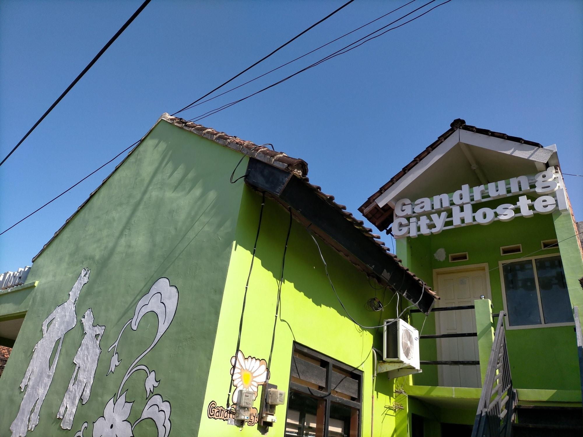 Gandrung City Hostel Banyuwangi  Esterno foto